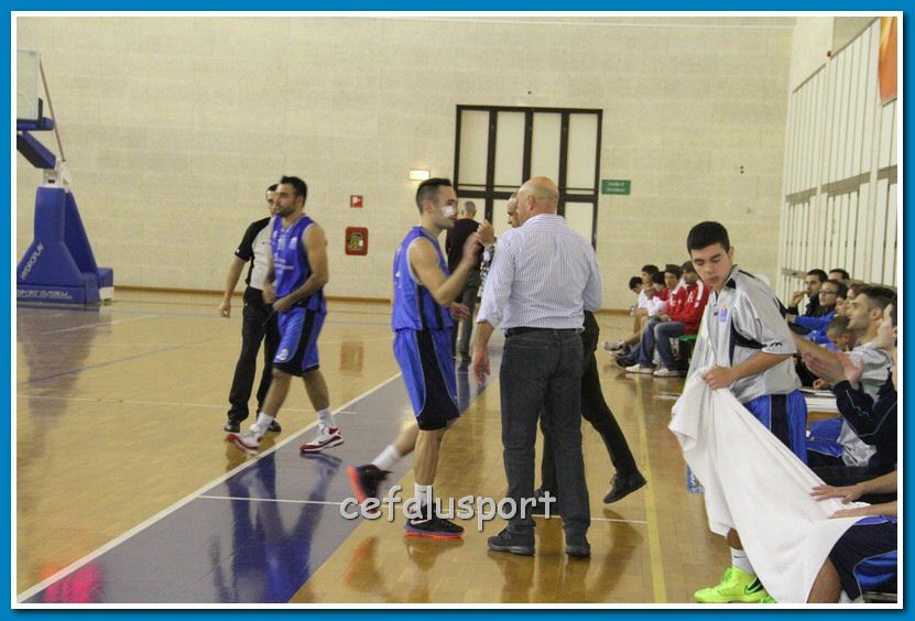 121223 Aquila 480_tn.jpg